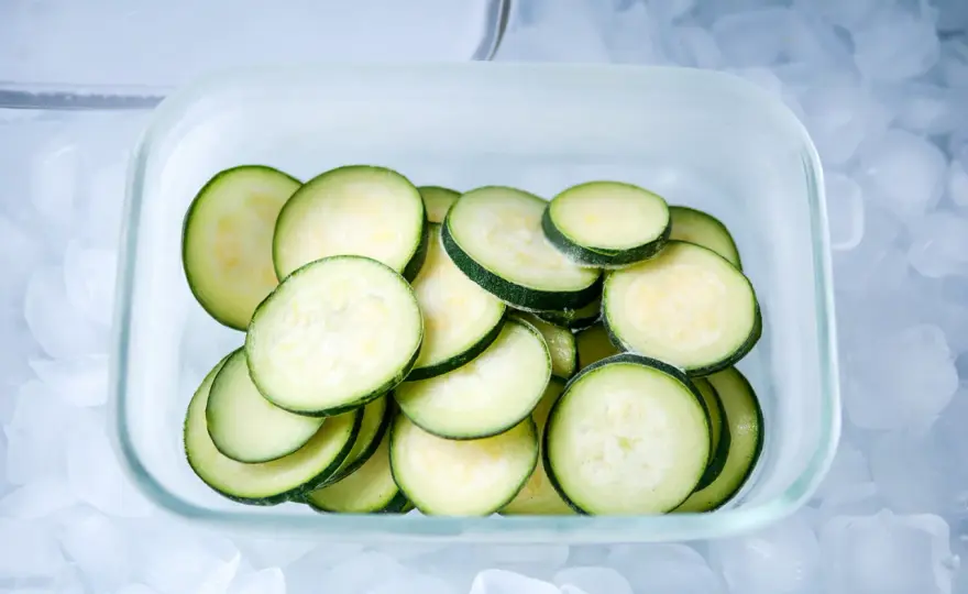 Zucchini lagern und einfrieren - so bleibt sie frisch