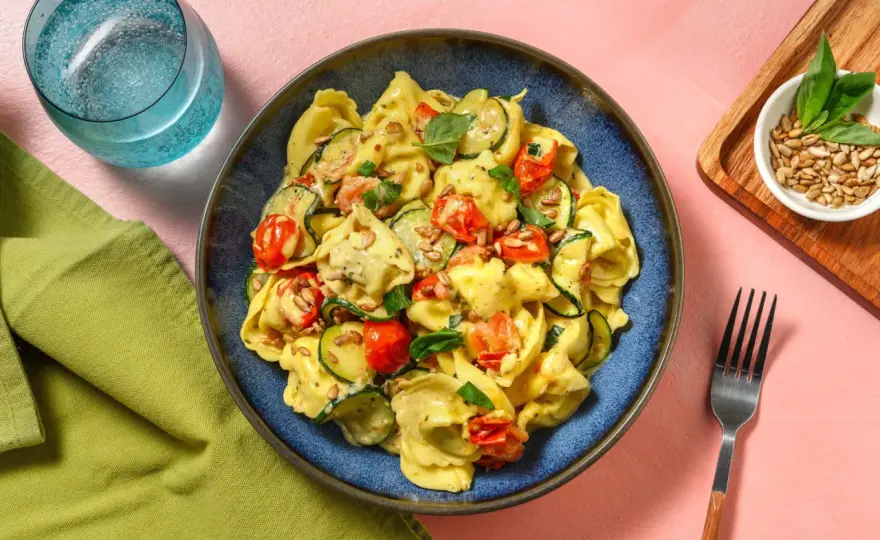 One-Pot-Tortellini mit Spinat - cremig, schnell und einfach