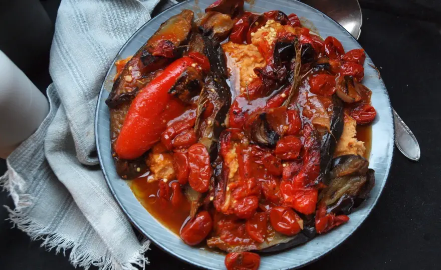 Auberginen-Paprika-Rezept aus dem Ofen mit Röstaromen