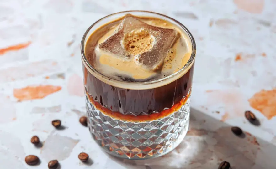 Espresso Tonic selber machen - Grundrezept und Tipps